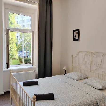 Comfy 2 Bedrooms Flat 4 Persons & Parking Апартаменты Прага